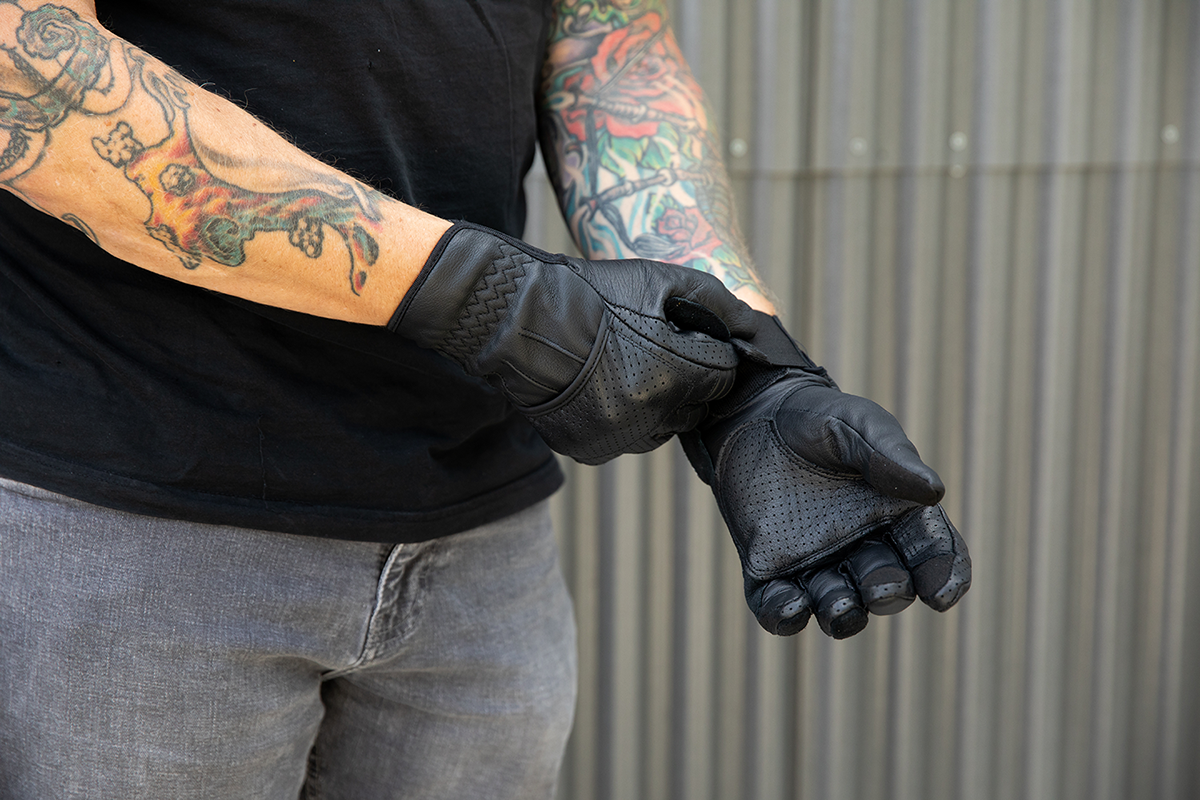 Borrego Gloves - Black - Small