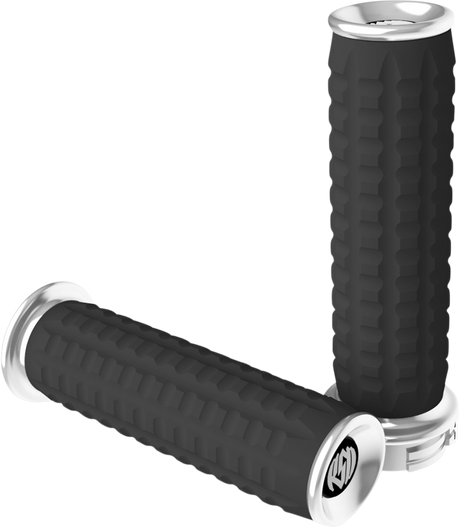 Grips - Traction - TBW - Chrome 2008 - 2023