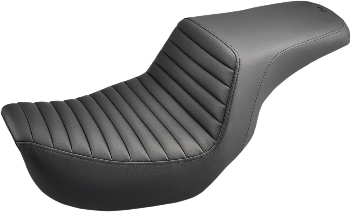 Step-Up Seat - Front Tuck-n-Roll - Black - Dyna 2004 - 2005