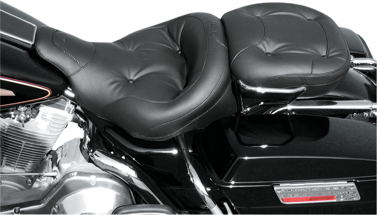 Regal Wide Touring Seat - FLH/FLT \'97-\'07 1997 - 2007