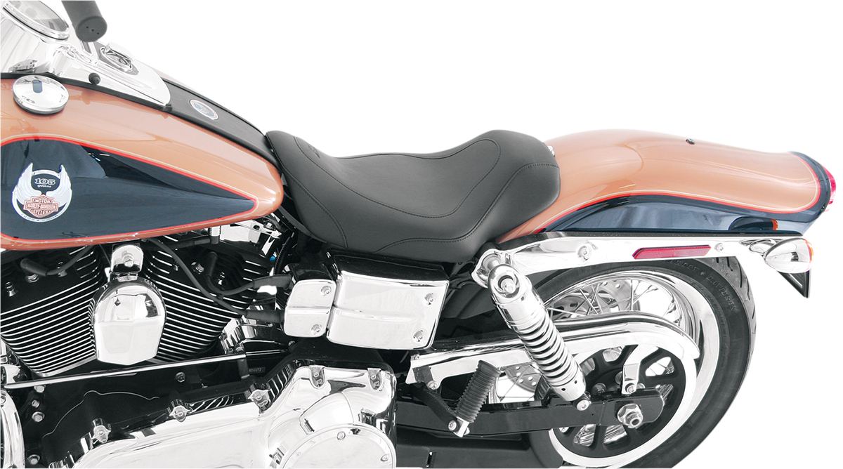 Tripper™ Solo Seat - Tuck and Roll - Dyna 2006 - 2017