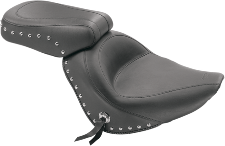 Solo Studded Seat - FXST \'06-\'10 2006 - 2017