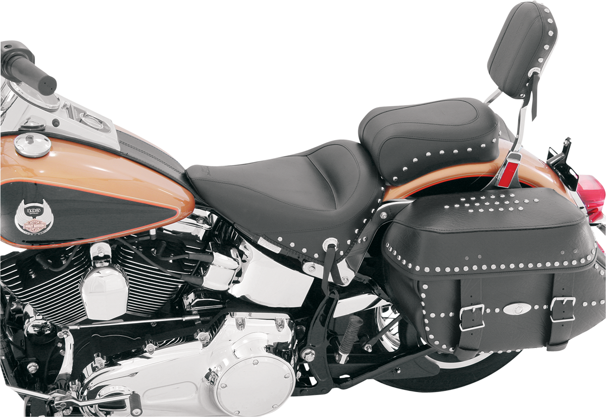 Solo Studded Seat - FLST \'00-\'17 2000 - 2017